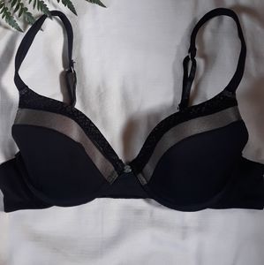 Izod Bra- lace accents